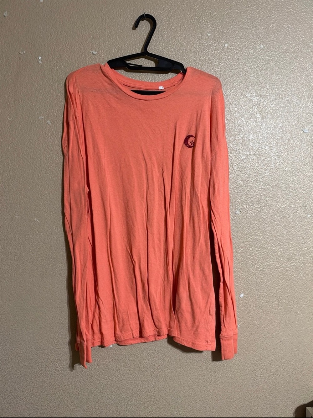 PacSun Coral Long Sleeve Crewneck Tee